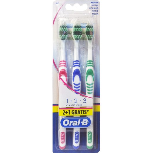 ORAL-B SPAZZOLINO 123 CLASSIC CARE MEDIO 40 2+1PZ