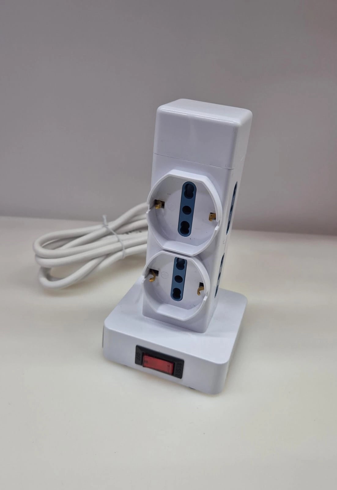 CFG LUCEQUADRA MULTIPRESA DA TAVOLO A TORRE 6 POSIZIONI
